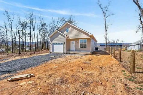487 Pocahontas Avenue Shenandoah VA 22849