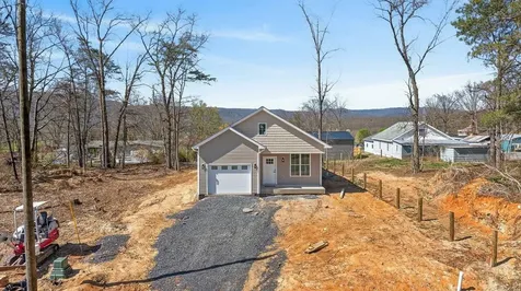 487 Pocahontas Avenue Shenandoah VA 22849