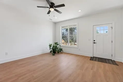 487 Pocahontas Avenue Shenandoah VA 22849