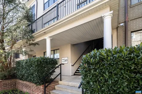 750 Walker Square Charlottesville VA 22903