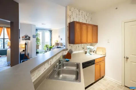 750 Walker Square Charlottesville VA 22903