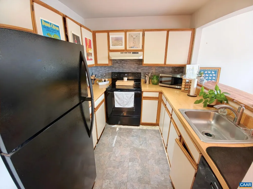 1243 Cedars Court Charlottesville VA 22903