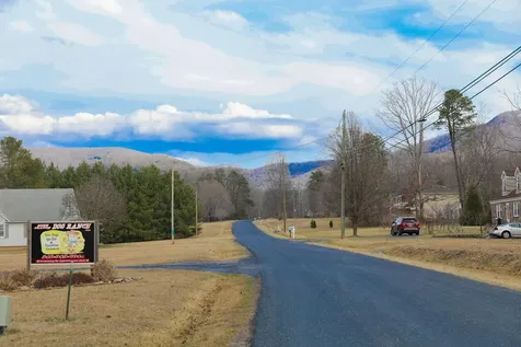 232 Mine Branch Road Crimora VA 24431