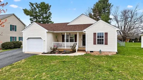 213 Adventure Trail Waynesboro VA 22980