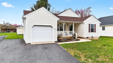 213 Adventure Trail Waynesboro VA 22980