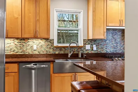 102 Slate Place Charlottesville VA 22902