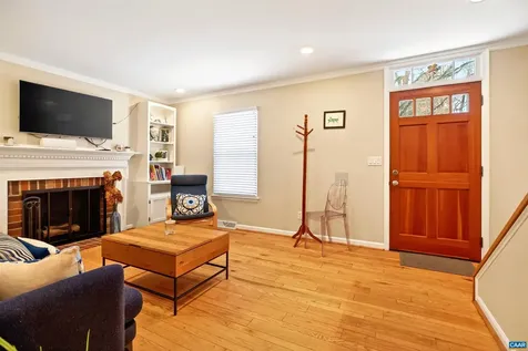 102 Slate Place Charlottesville VA 22902