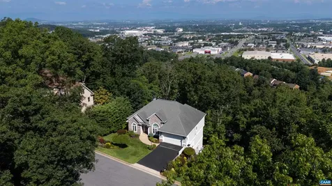 137 Diamond Court Harrisonburg VA 22801