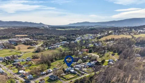422 Mechanic Street Luray VA 22835