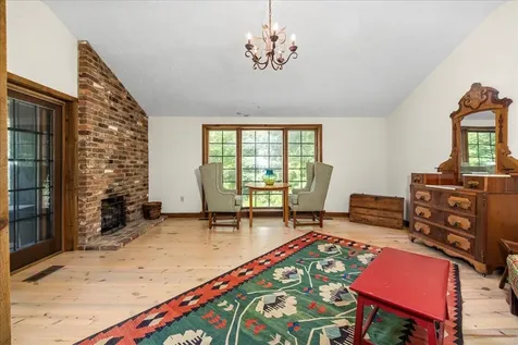 6614 Middlebrook Road Raphine VA 24472