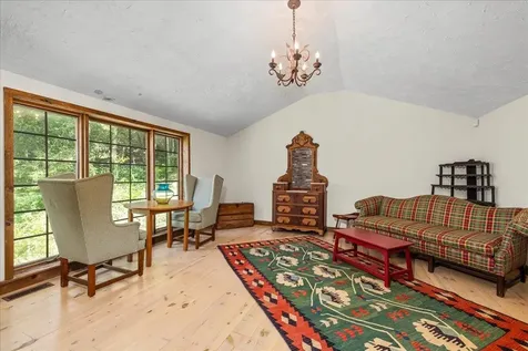 6614 Middlebrook Road Raphine VA 24472
