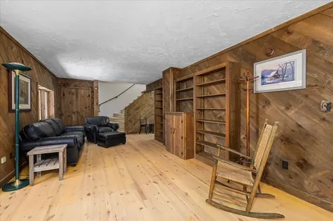 6614 Middlebrook Road Raphine VA 24472