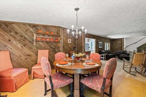 6614 Middlebrook Road Raphine VA 24472