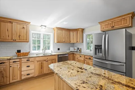 6614 Middlebrook Road Raphine VA 24472