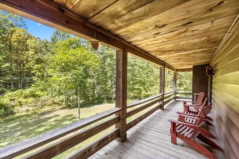 6614 Middlebrook Road Raphine VA 24472