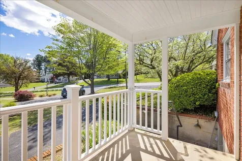 9 Baldwin Drive Staunton VA 24401