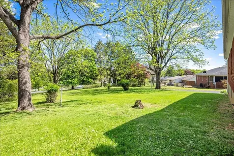 9 Baldwin Drive Staunton VA 24401