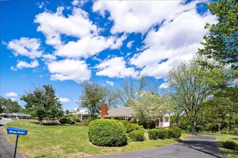 9 Baldwin Drive Staunton VA 24401
