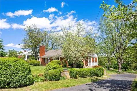 9 Baldwin Drive Staunton VA 24401