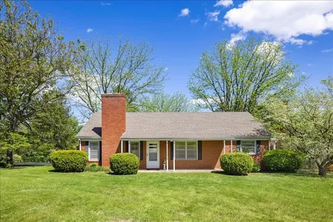 9 Baldwin Drive Staunton VA 24401