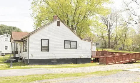 162 40th Street E Buena Vista VA 24416