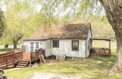 162 40th Street E Buena Vista VA 24416
