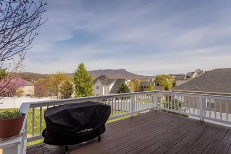 305 Rachel Drive Penn Laird VA 22846
