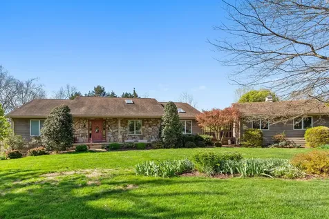 13004 Indian Trail Road Broadway VA 22815