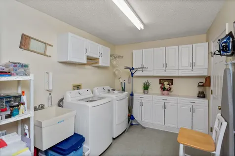 13004 Indian Trail Road Broadway VA 22815