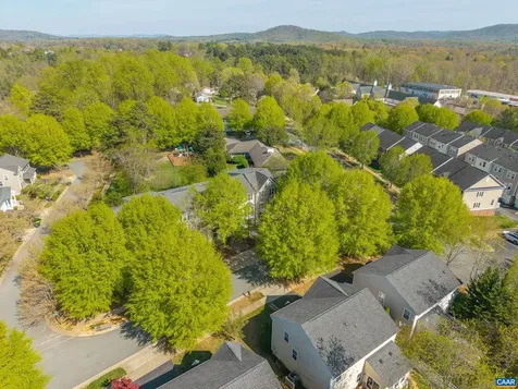 310 Patriot Way Charlottesville VA 22903