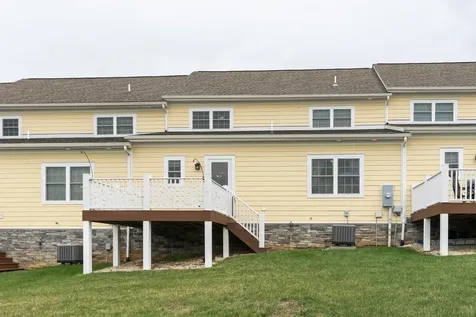 19 Ashwood Lane Staunton VA 24401