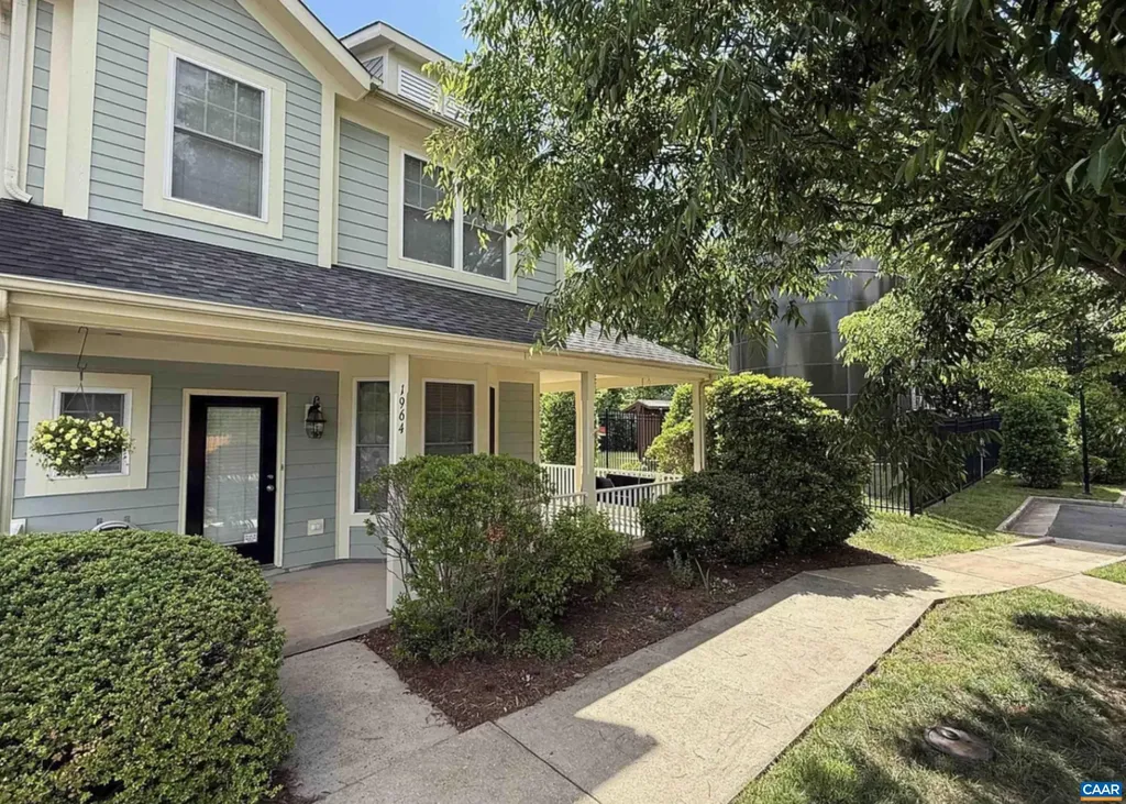 1964 Tudor Court Charlottesville VA 22902