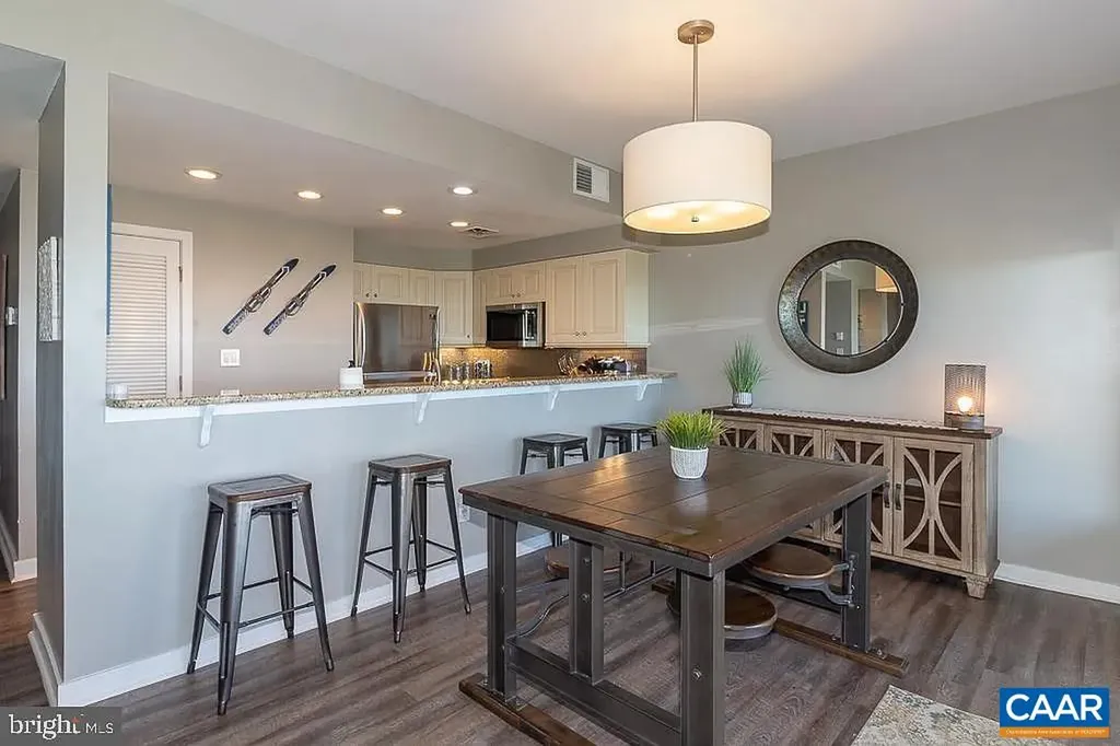 1616 Overlook Condos Roseland VA 22967
