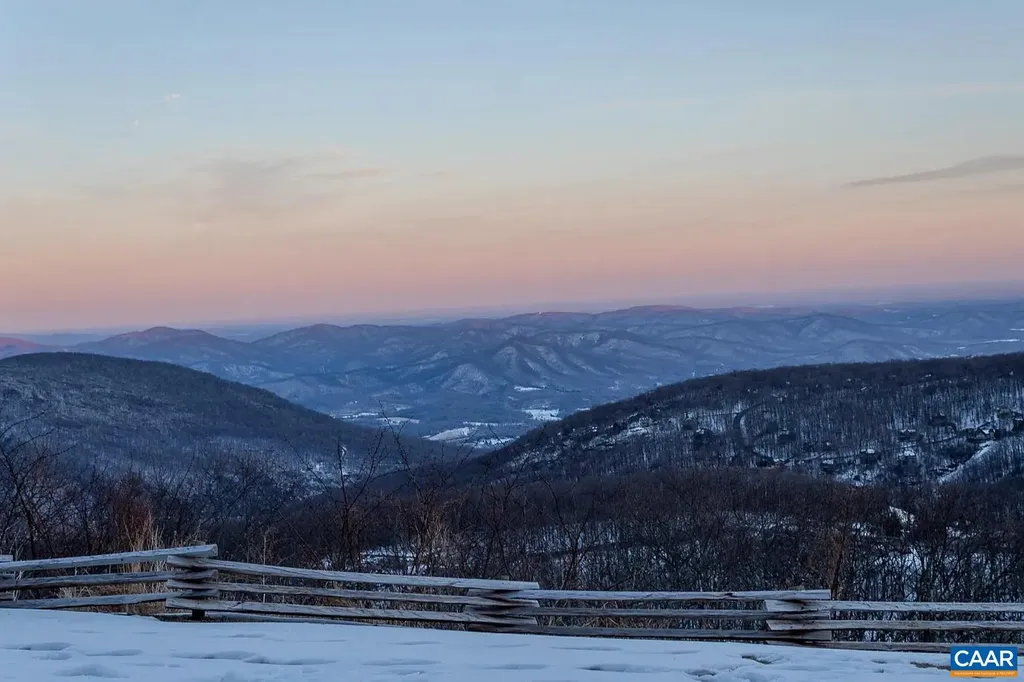 1616 Overlook Condos Roseland VA 22967