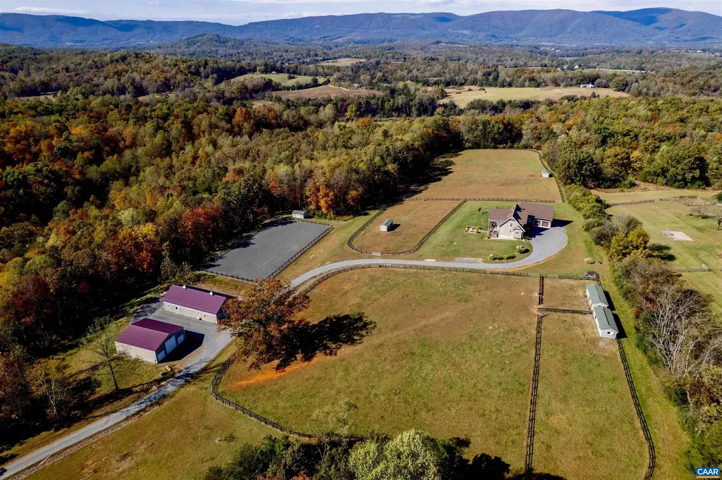2236 Craigs Store Road Afton VA 22920