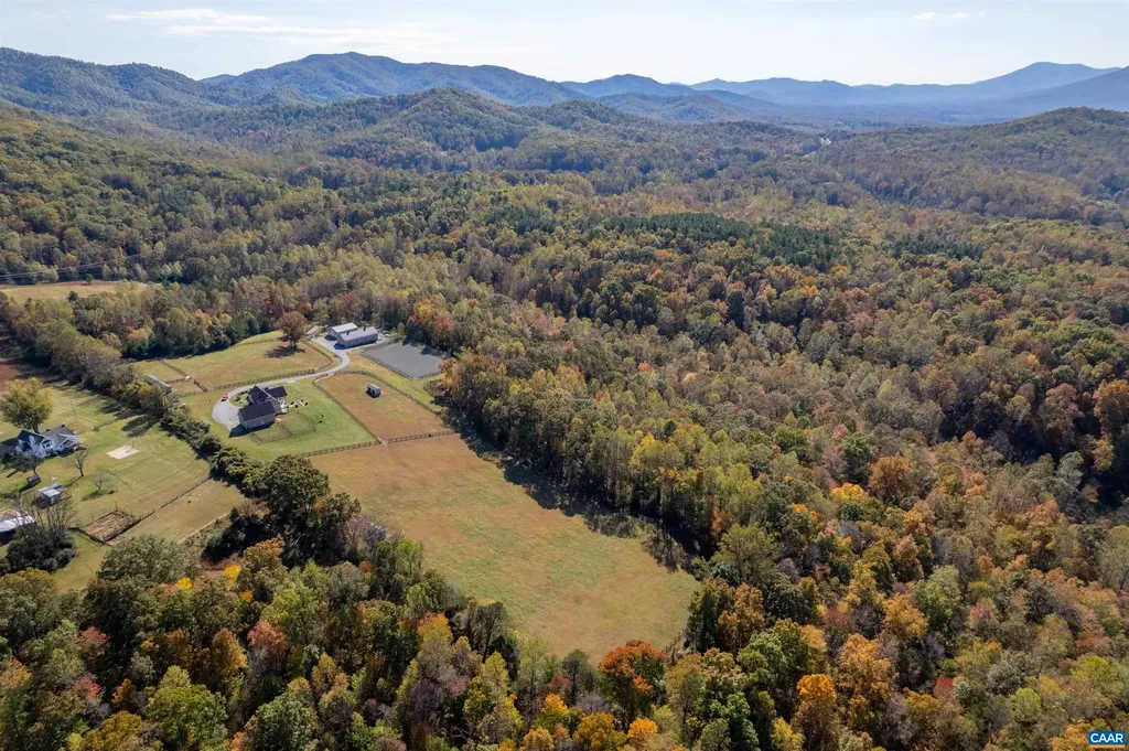2236 Craigs Store Road Afton VA 22920
