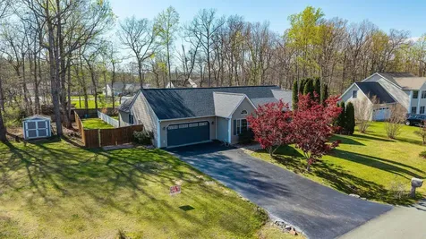297 Arrow Head Lane Stuarts Draft VA 24477