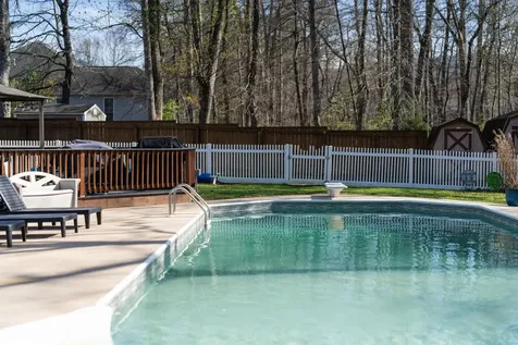 297 Arrow Head Lane Stuarts Draft VA 24477