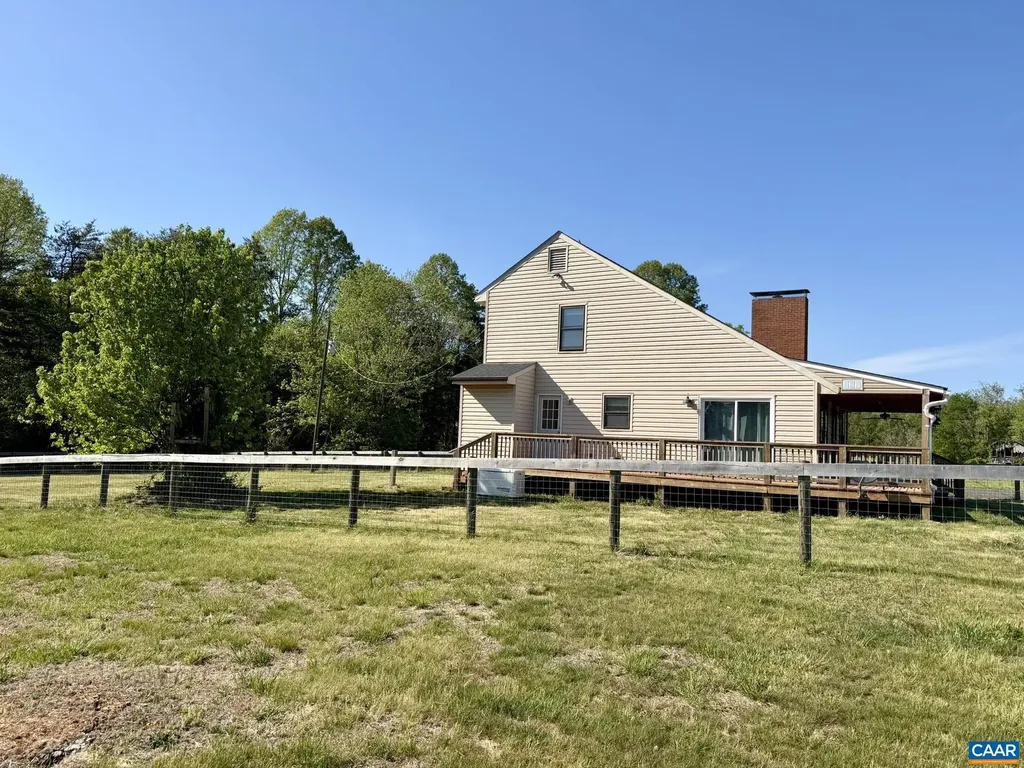 1497 Salem Church Road Palmyra VA 22963