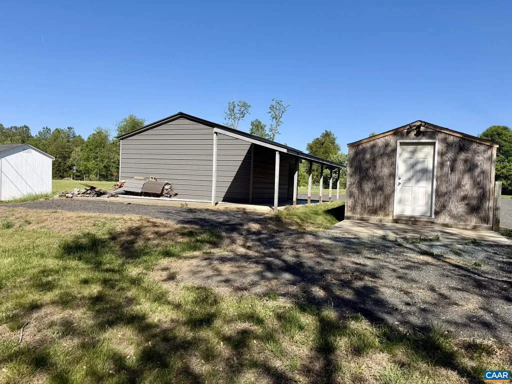 1497 Salem Church Road Palmyra VA 22963