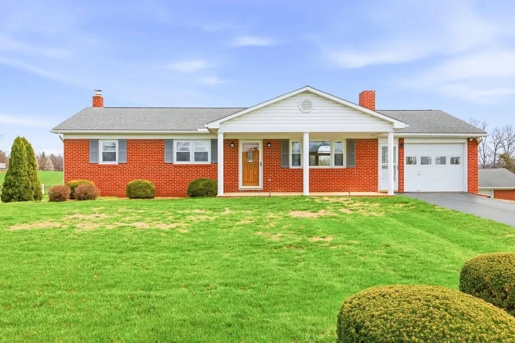 1665 Stoneburner Road Edinburg VA 22824