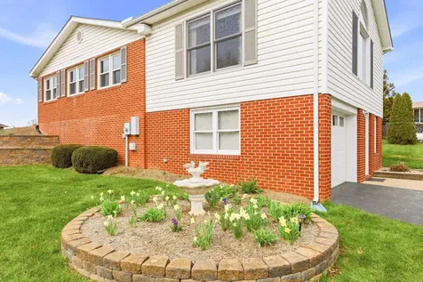1665 Stoneburner Road Edinburg VA 22824
