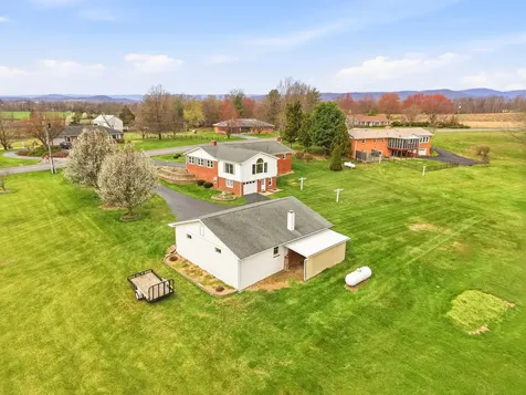 1665 Stoneburner Road Edinburg VA 22824