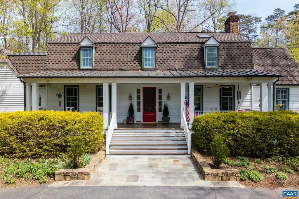 Charlottesville VA, 995 Old Garth Road