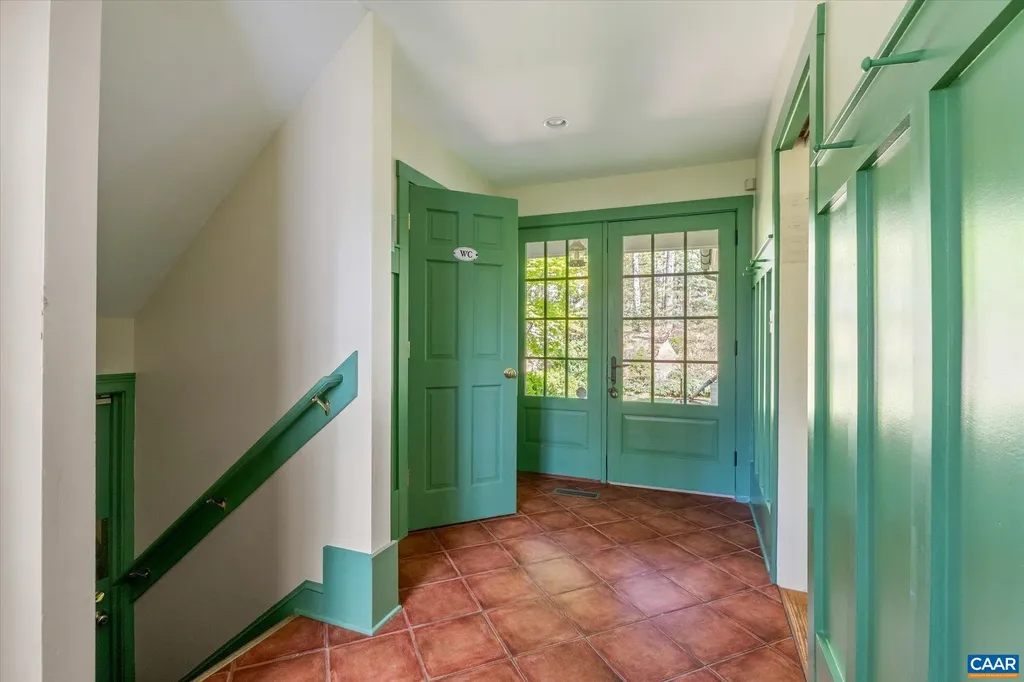 995 Old Garth Road Charlottesville VA 22901