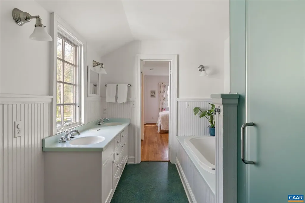 995 Old Garth Road Charlottesville VA 22901
