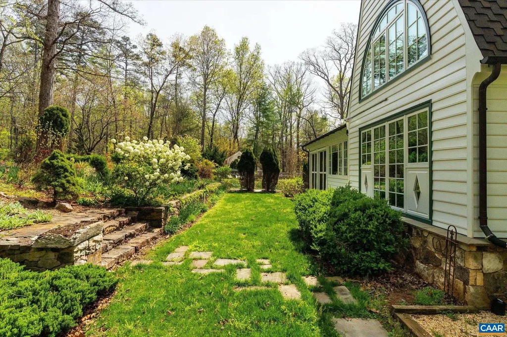 995 Old Garth Road Charlottesville VA 22901