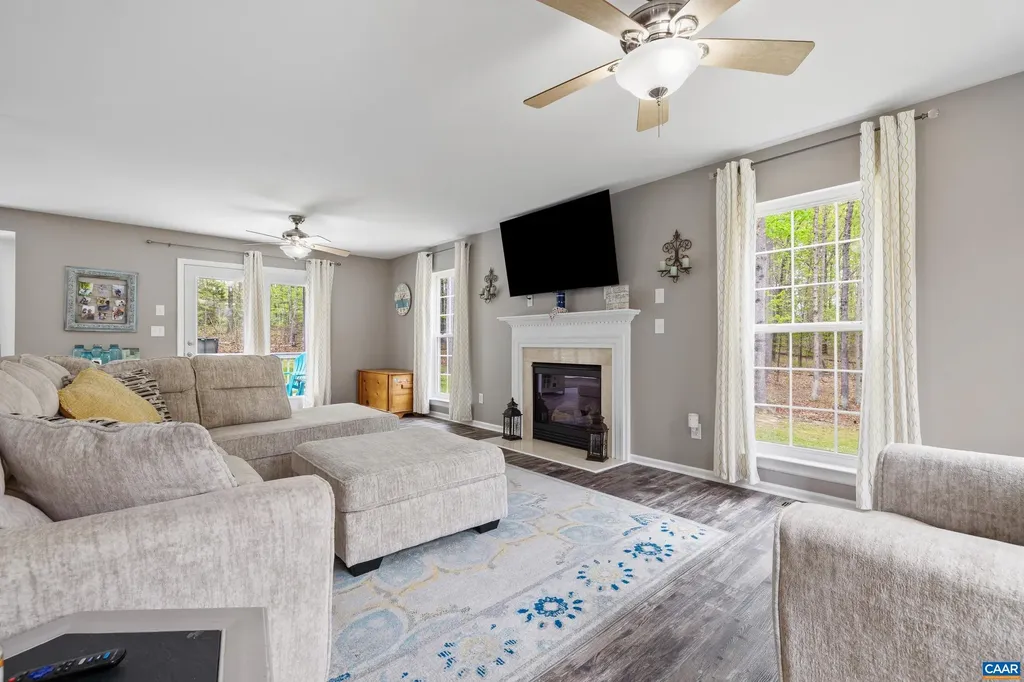 18383 James Madison Highway Troy VA 22974