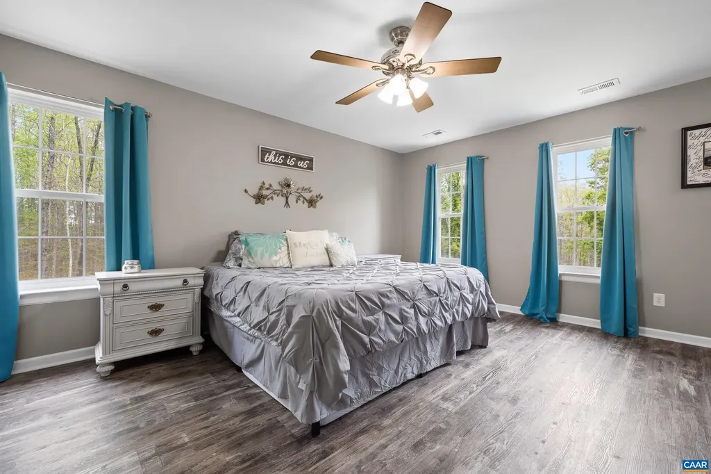 18383 James Madison Highway Troy VA 22974