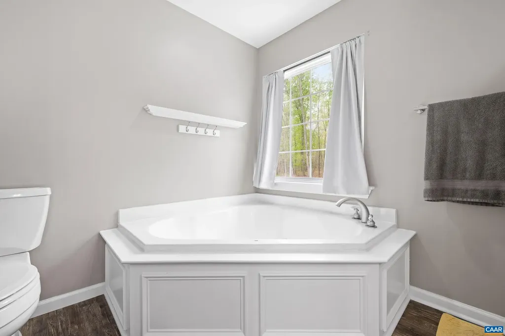 18383 James Madison Highway Troy VA 22974